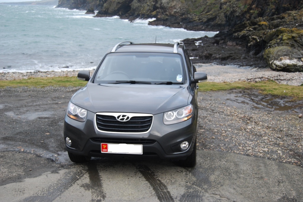 Hyundai Santa Fe 7 seater 2200 from private