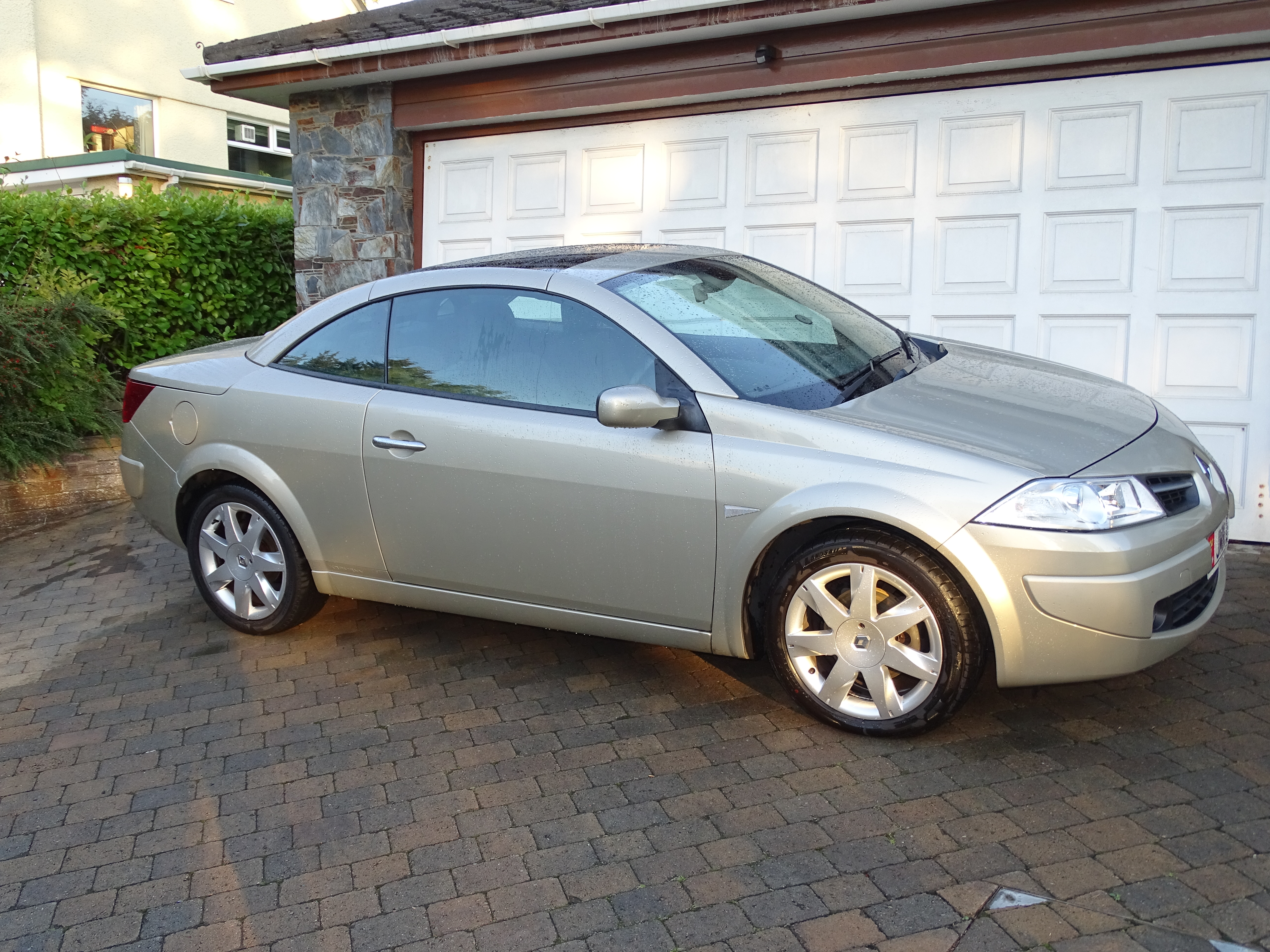 Renault Megane Convertible 1900 from private