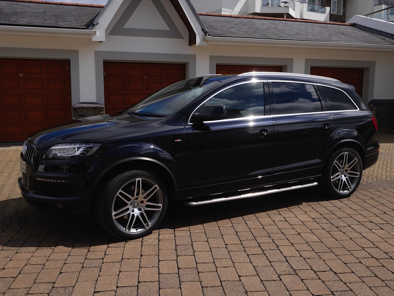 Audi Q7 4.2 from private