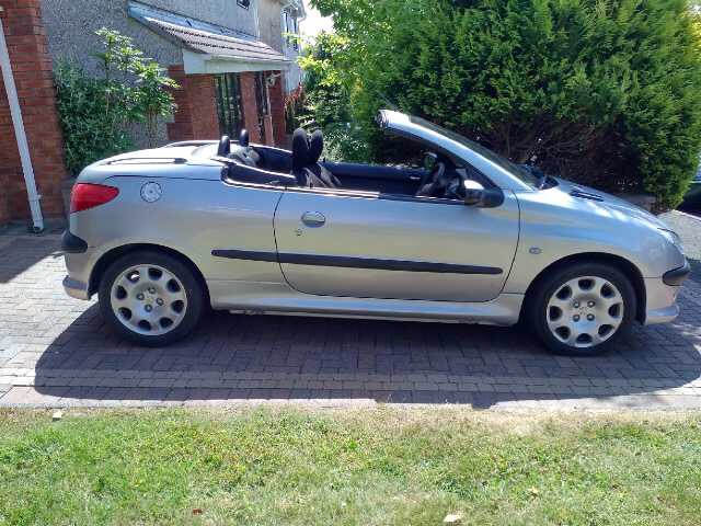 Peugeot 206cc 1598 from private