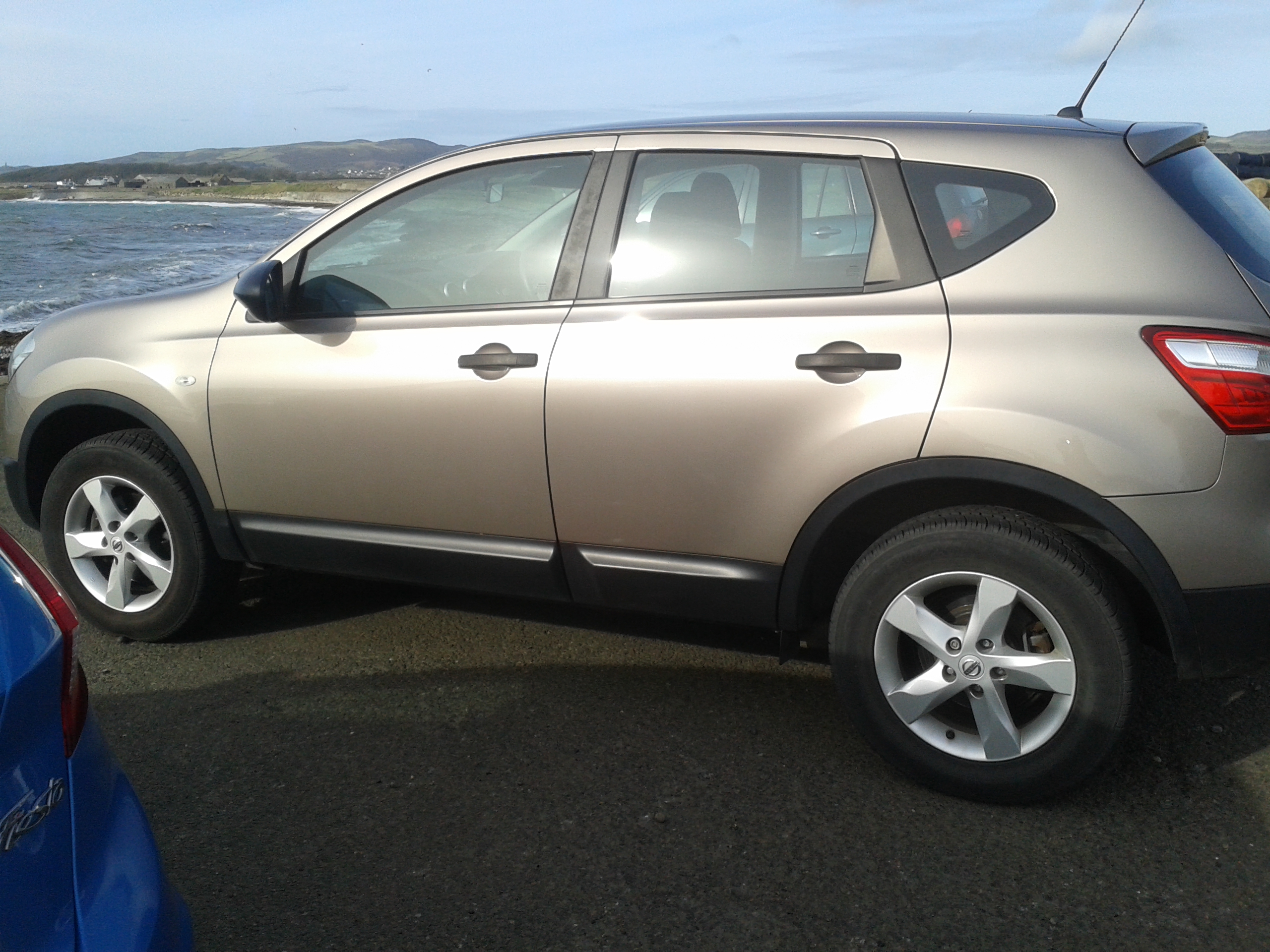 Nissan Qashqai 1.6 from private